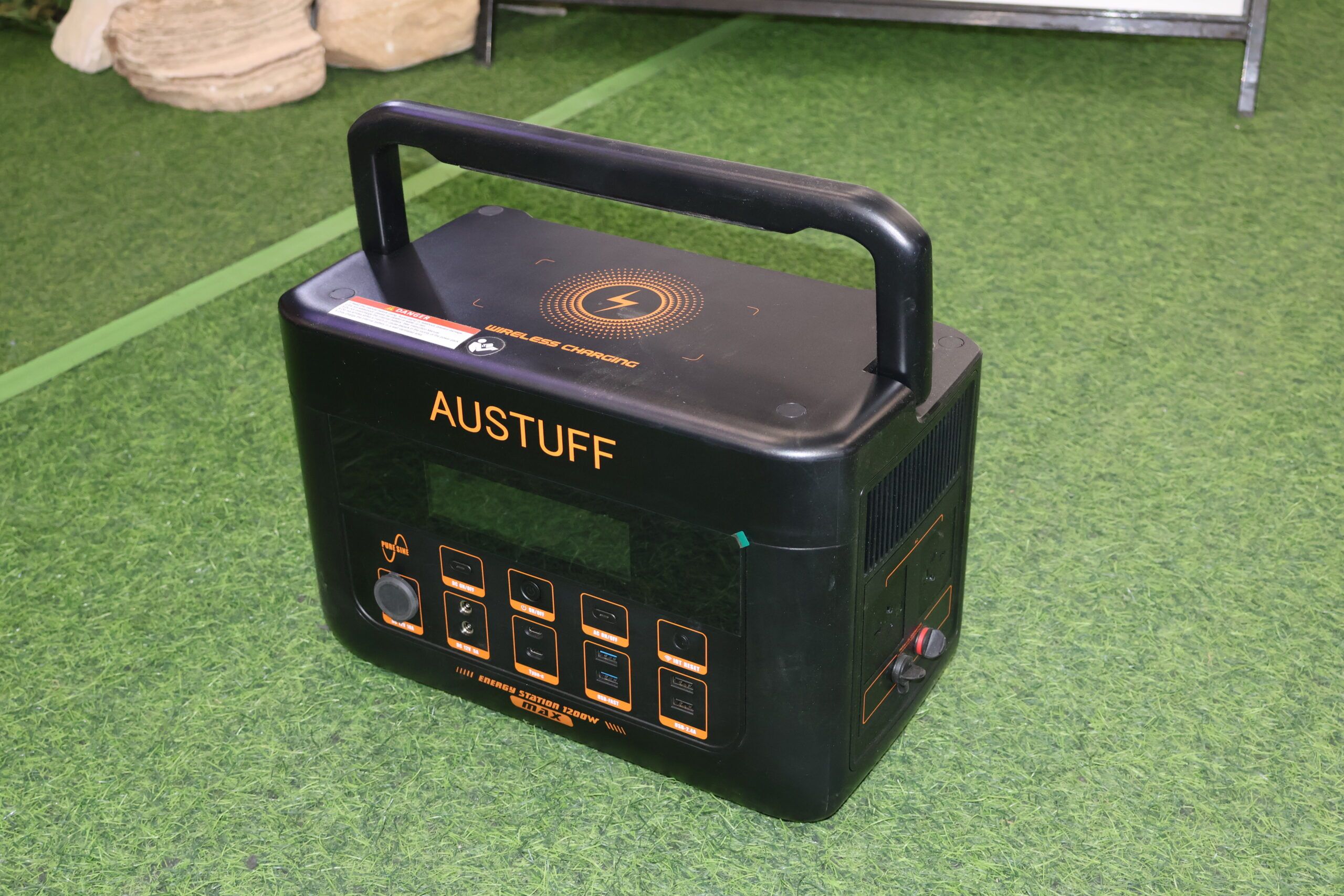 AusTuff 1200 POWER STATION - 1075Wh / 25.6V 42Ah (equivalent to 12.8V 84Ah) - Image 3